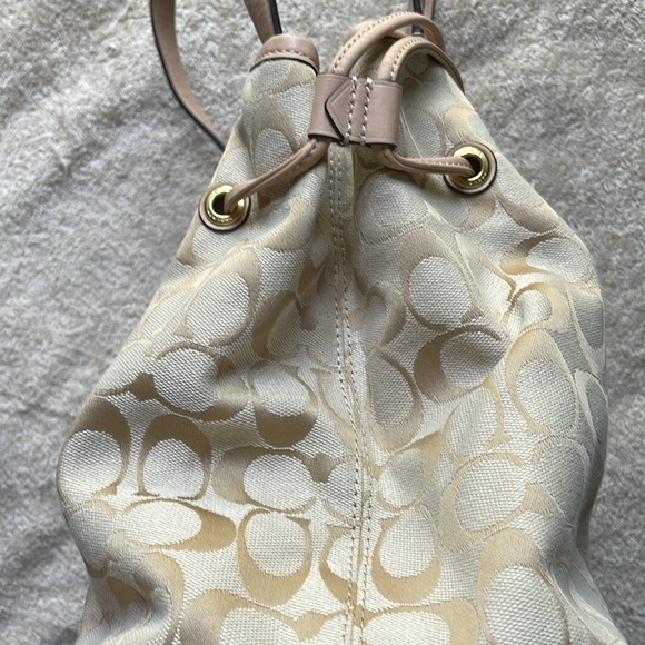 Coach D1453-F28501 Signature C Stripe Drawstring Carryall Tote - Picture 7 of 15